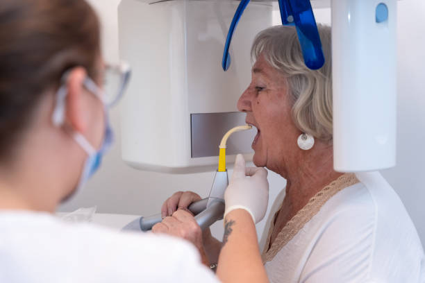Best Emergency Tooth Extraction in Wright, FL